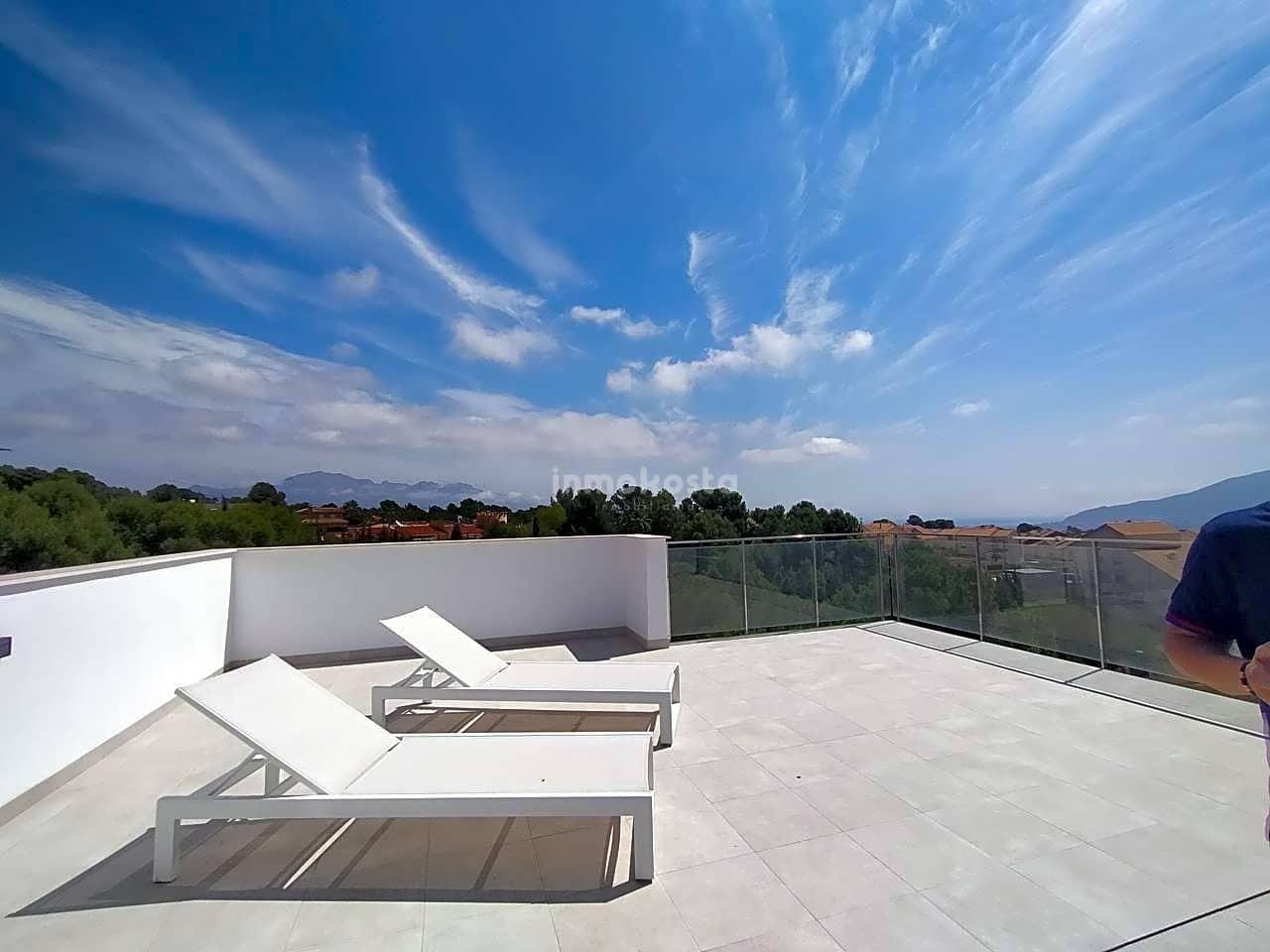 Chalet de 3 habitaciones en La Nucia en venta con piscina garaje - 600.000 € (Ref: 6081388)