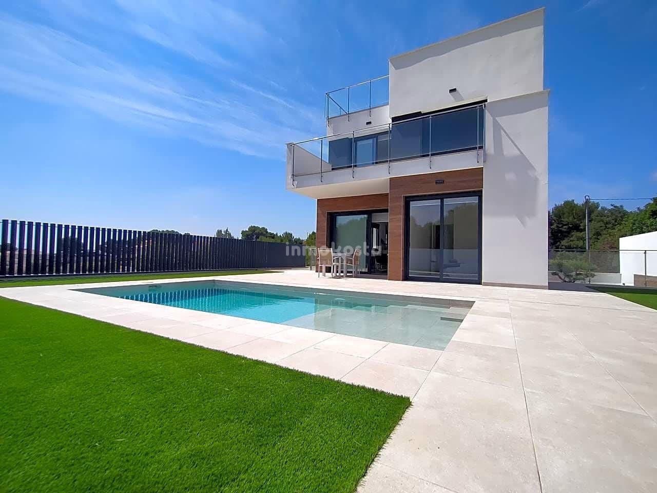 Chalet de 3 habitaciones en La Nucia en venta con piscina garaje - 600.000 € (Ref: 6081388)