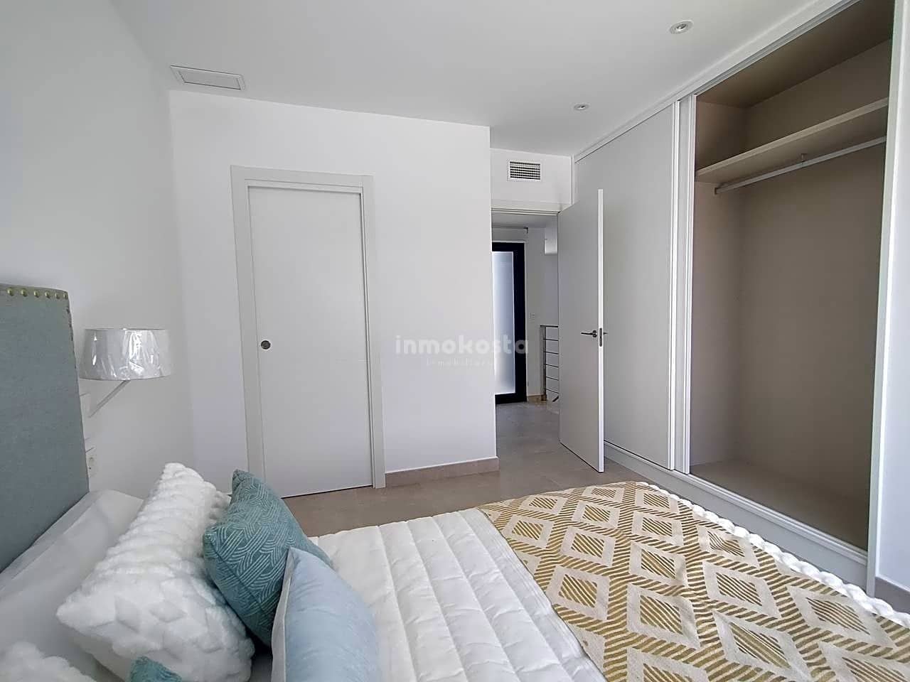 Chalet de 3 habitaciones en La Nucia en venta con piscina garaje - 600.000 € (Ref: 6081388)