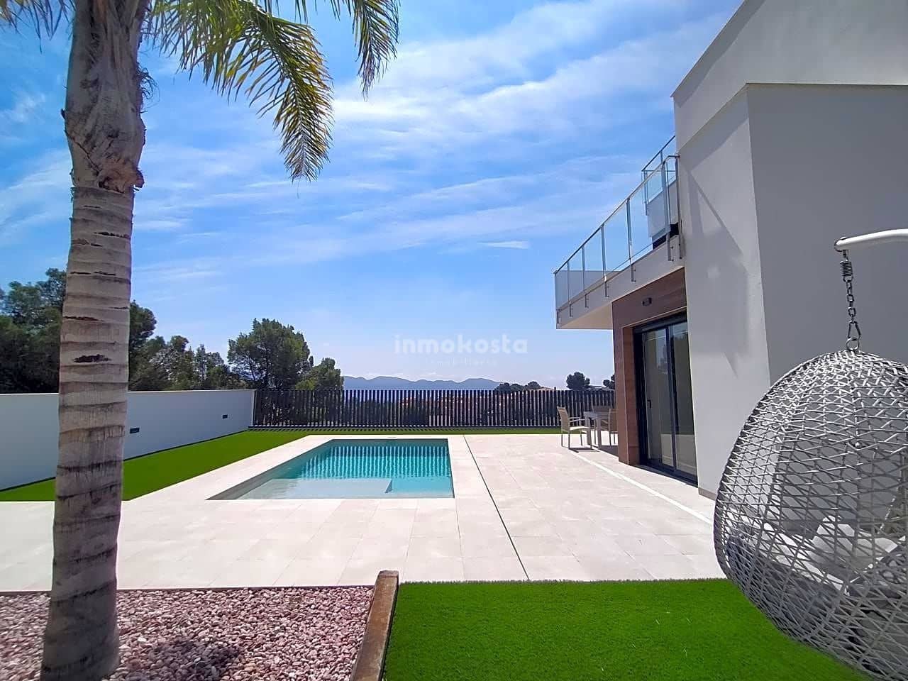 Chalet de 3 habitaciones en La Nucia en venta con piscina garaje - 600.000 € (Ref: 6081388)