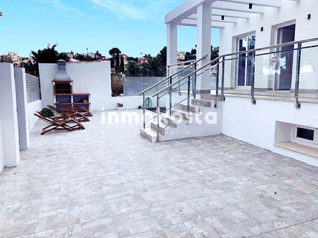 4 chambre Villa/Maison à vendre à La Nucia avec piscine - 577 500 € (Ref: 6103995)