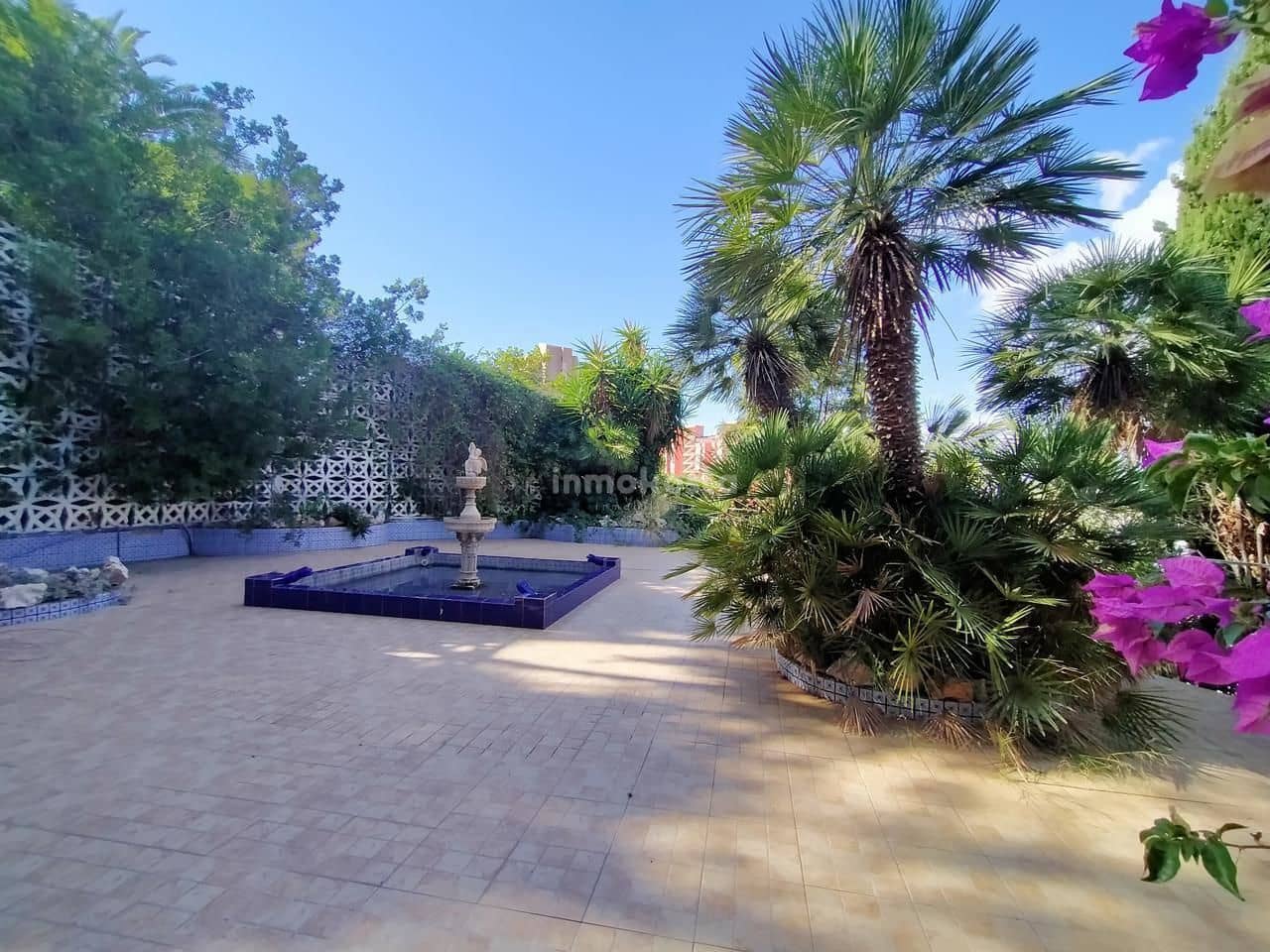 13 bedroom Villa for sale in Benidorm with pool garage - € 1,980,000 (Ref: 7048748)