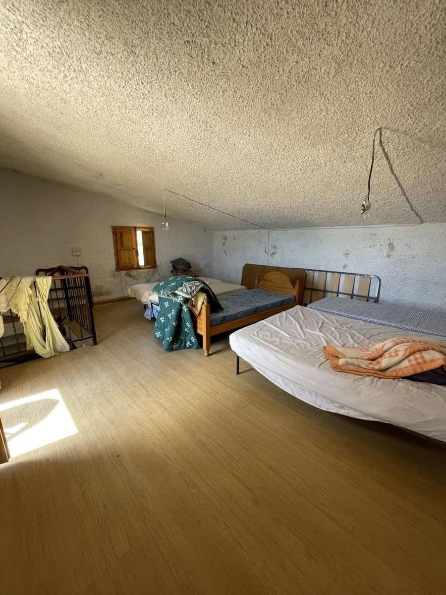 3 bedroom Finca/Country House for sale in Relleu - € 200,000 (Ref: 7766624)