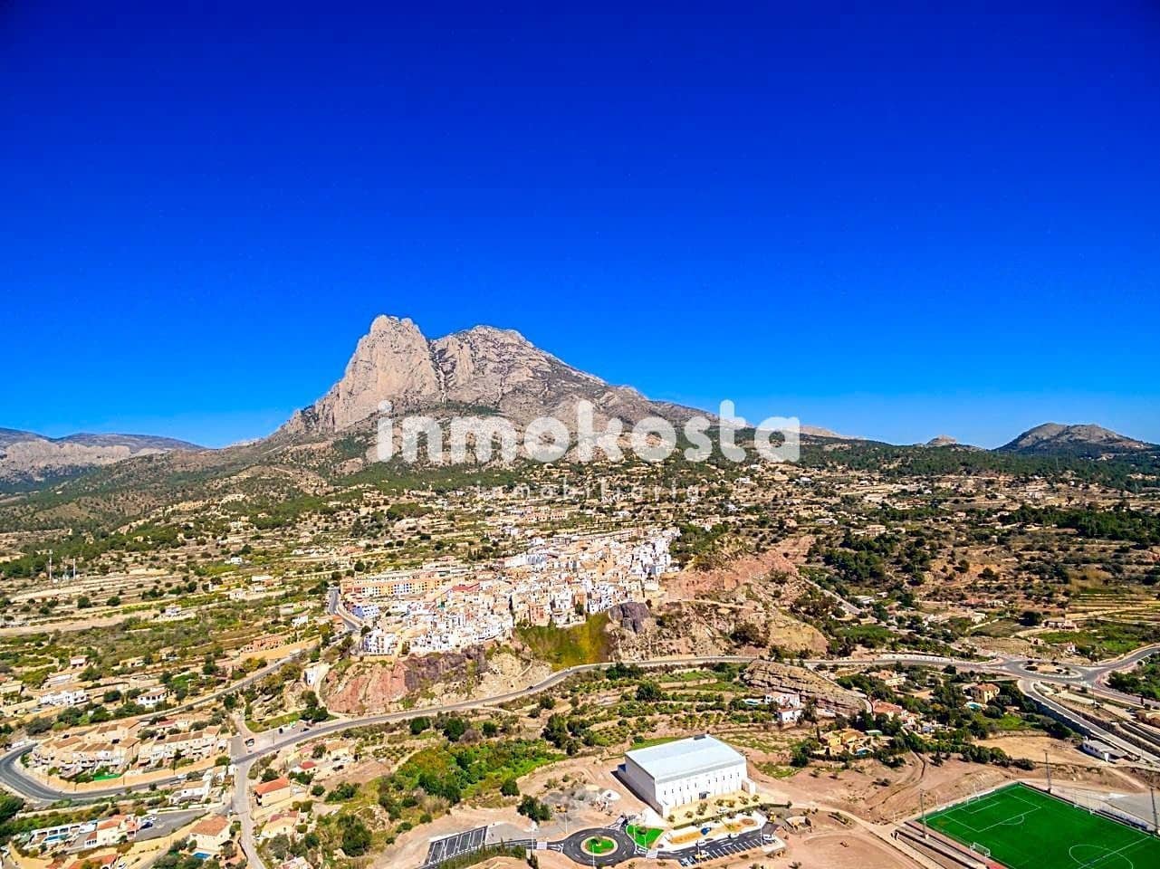 3 soveværelse Villa til salg i Finestrat med swimmingpool - € 549.000 (Ref: 7797040)