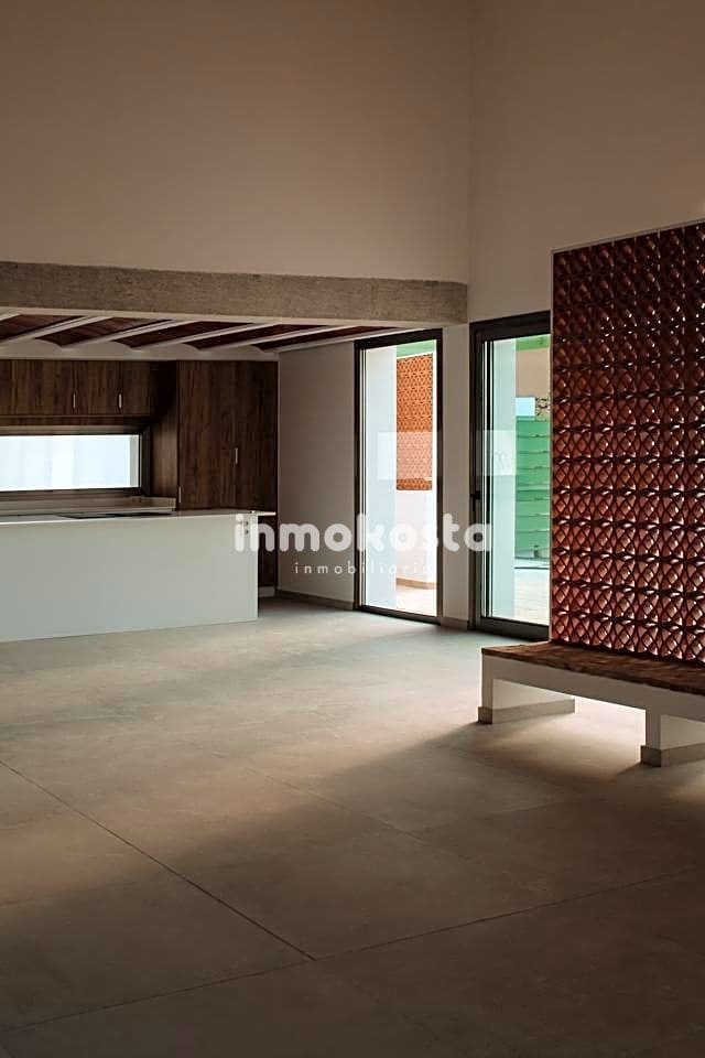 3 bedroom Villa for sale in Orxeta with pool garage - € 635,000 (Ref: 7981229)