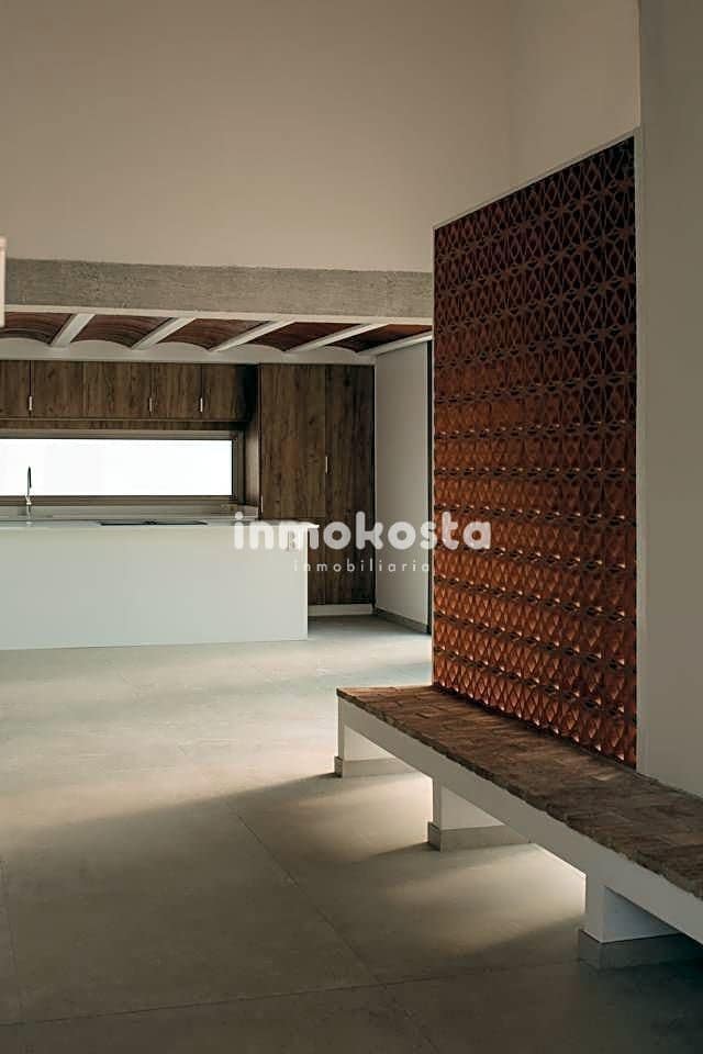 3 bedroom Villa for sale in Orxeta with pool garage - € 635,000 (Ref: 7981229)