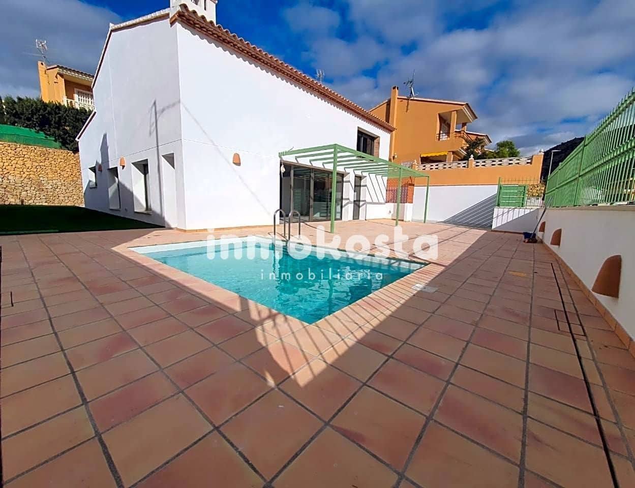 3 bedroom Villa for sale in Orxeta with pool garage - € 635,000 (Ref: 7981229)