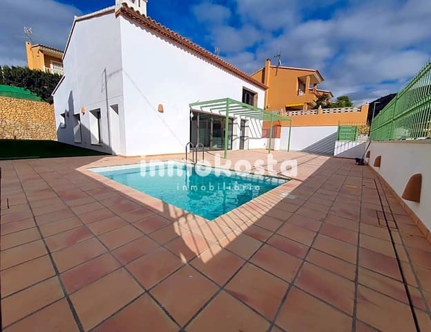 3 bedroom Villa for sale in Orxeta with pool garage - € 635,000 (Ref: 7981229)