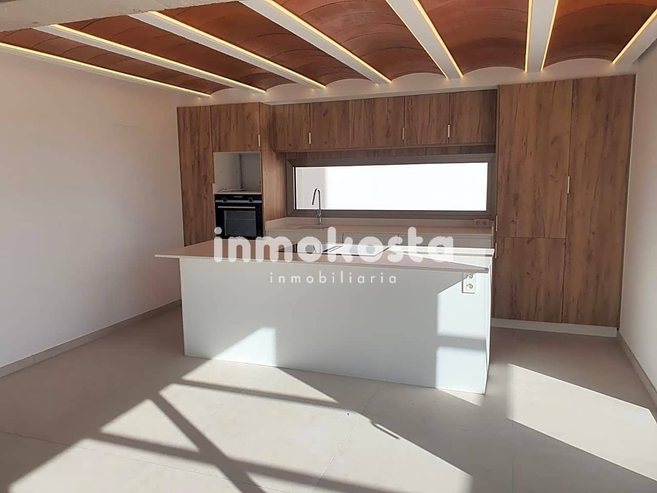 3 bedroom Villa for sale in Orxeta with pool garage - € 635,000 (Ref: 7981229)