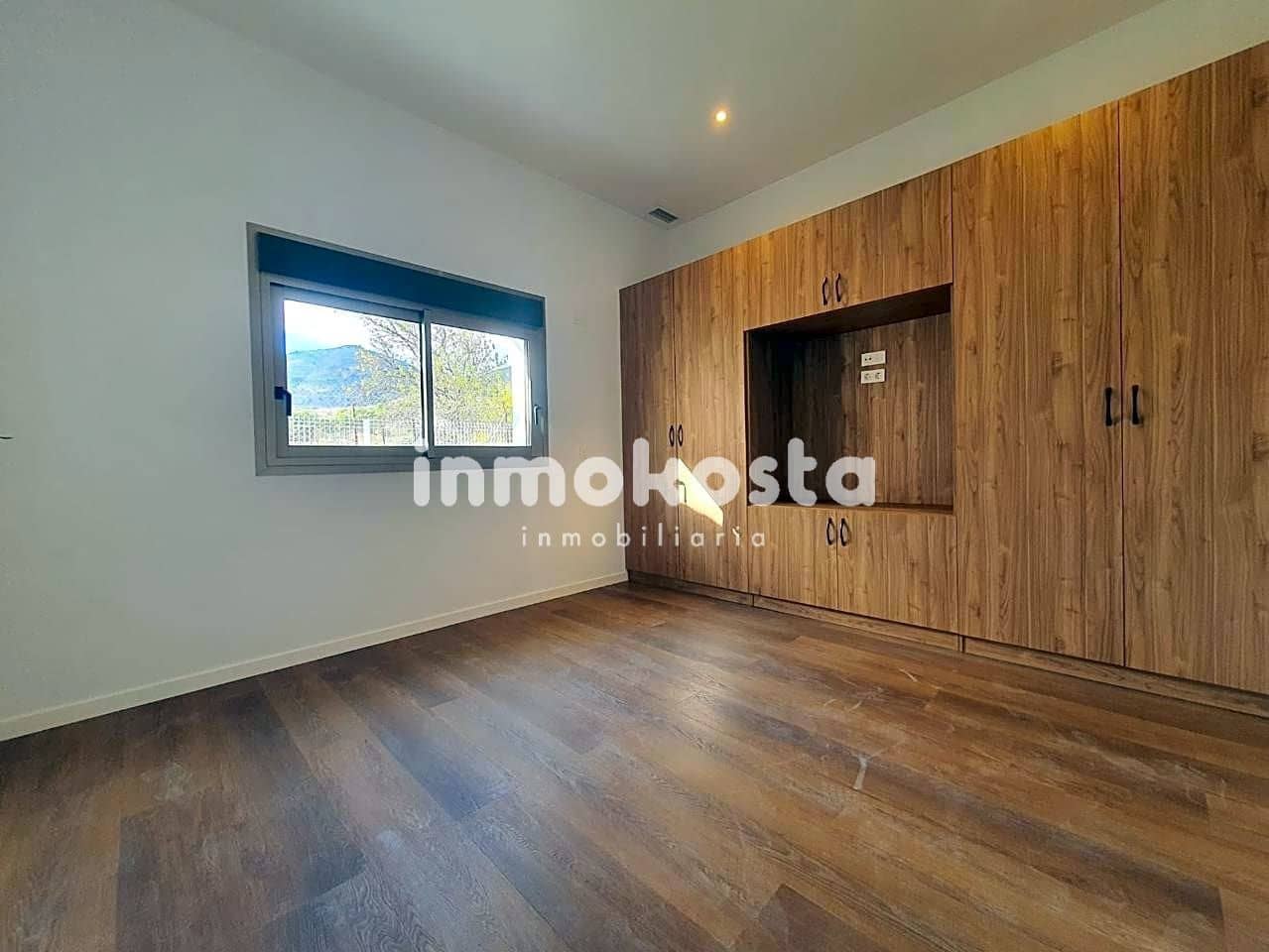 3 bedroom Villa for sale in Orxeta with pool garage - € 635,000 (Ref: 7981229)