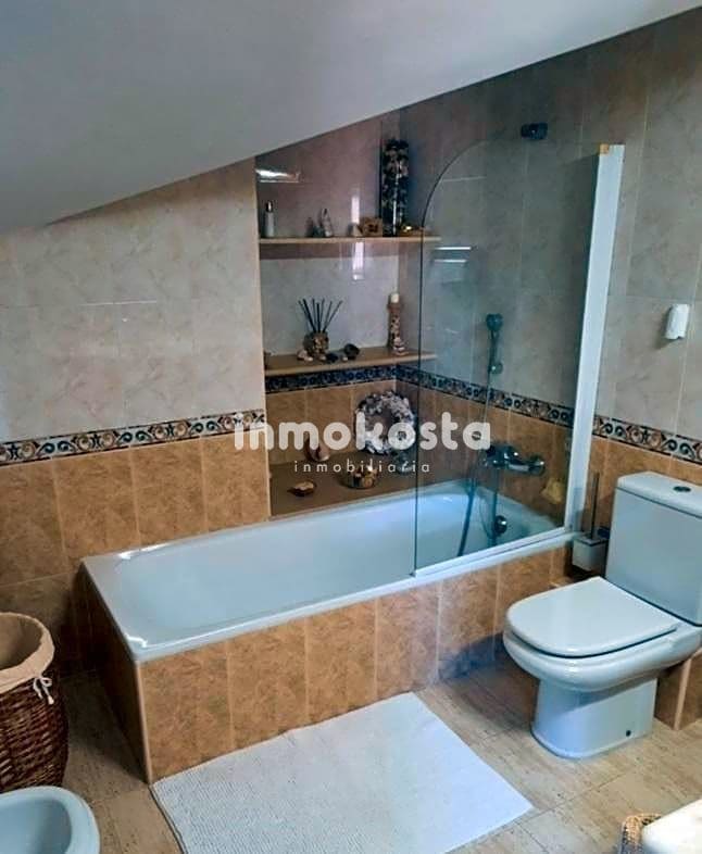 3 bedroom Penthouse for sale in Finestrat with pool garage - € 290,000 (Ref: 7990187)