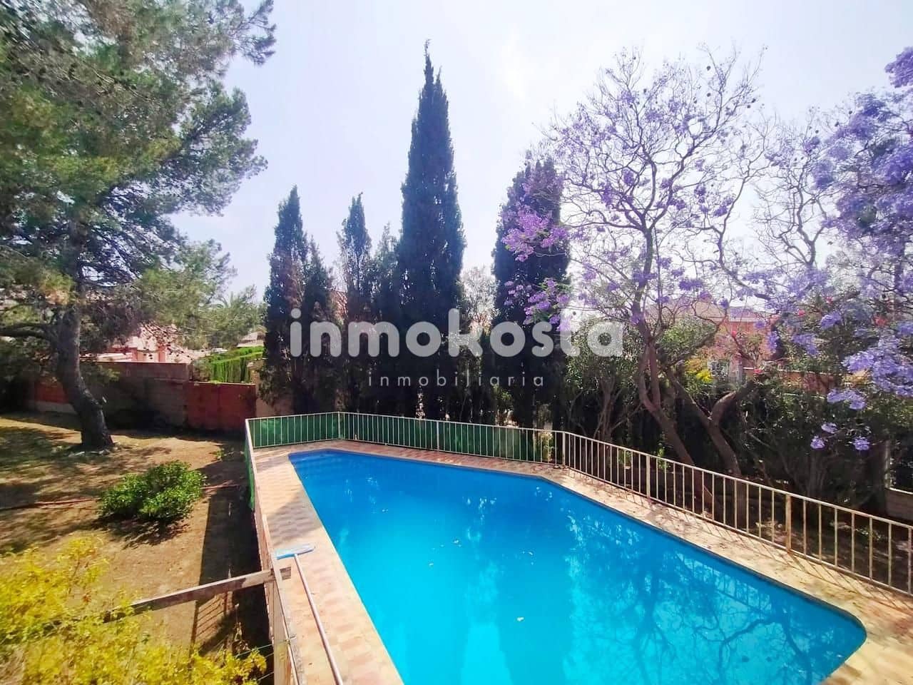 3 bedroom Villa for sale in Benidorm with pool garage - € 447,000 (Ref: 8072802)