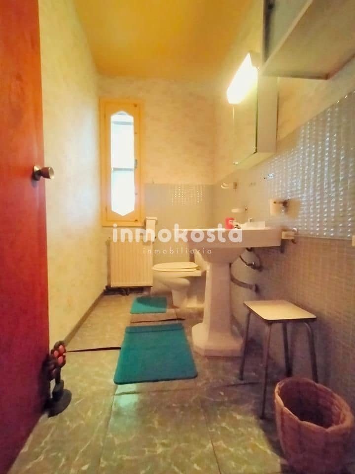 3 bedroom Villa for sale in Benidorm with pool garage - € 447,000 (Ref: 8072802)