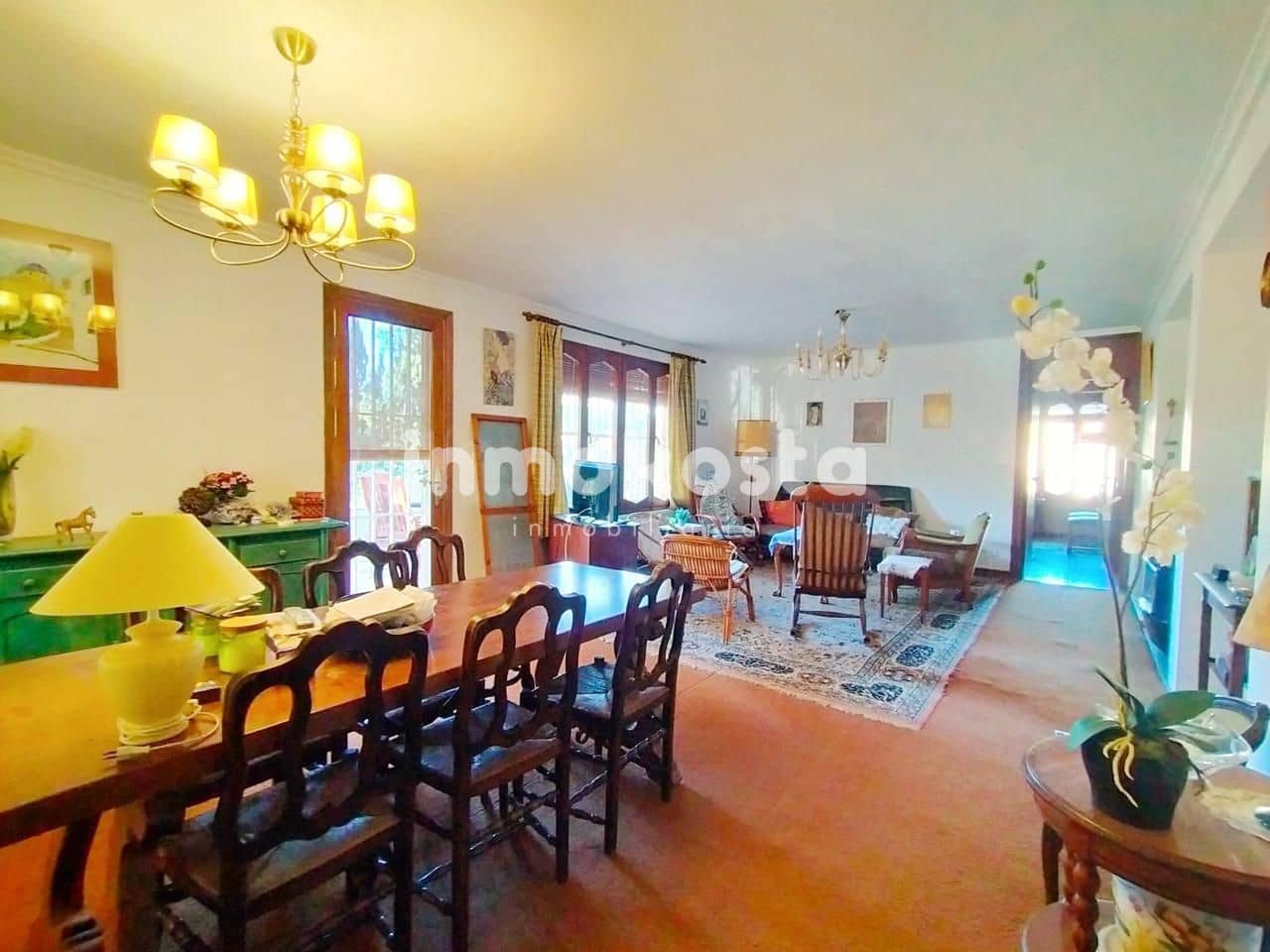 3 bedroom Villa for sale in Benidorm with pool garage - € 447,000 (Ref: 8072802)