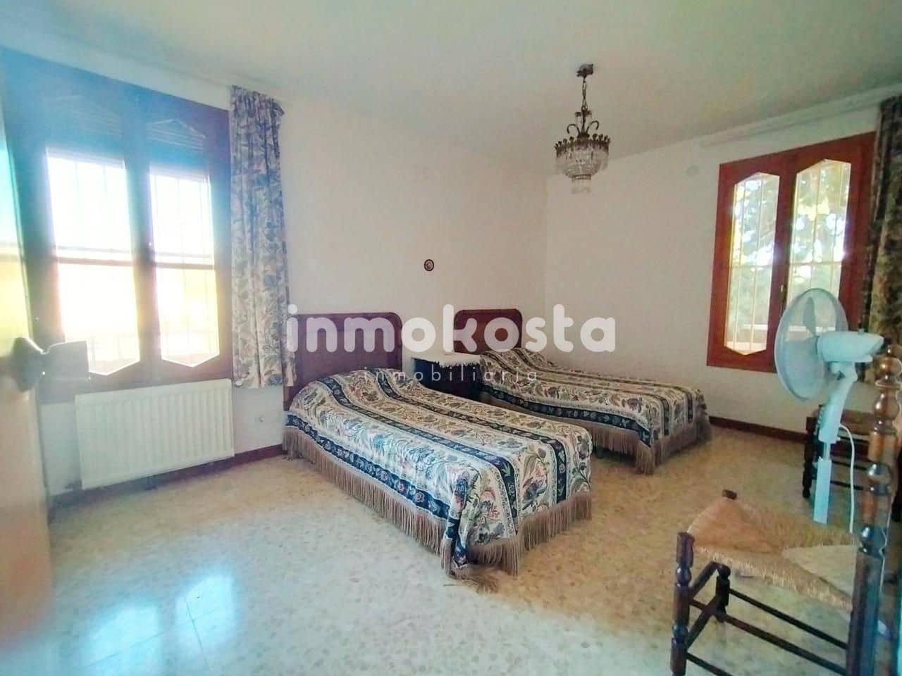 3 bedroom Villa for sale in Benidorm with pool garage - € 447,000 (Ref: 8072802)