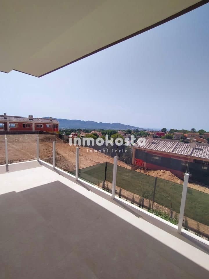 4 Zimmer Villa zu verkaufen in La Nucia mit Pool Garage - 427.000 € (Ref: 8093526)