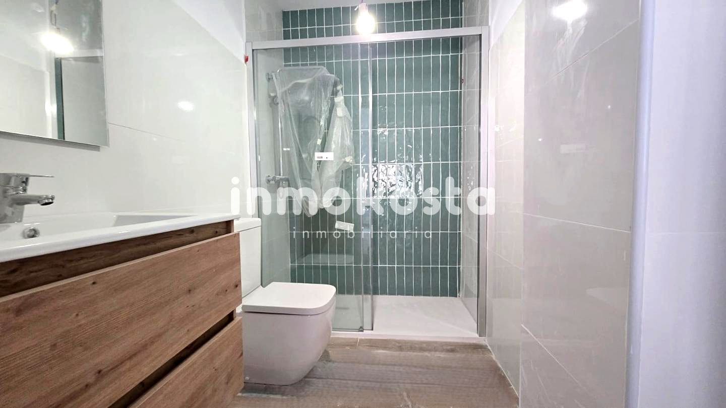 2 soveværelse Lejlighed til salg i Alfaz del Pi / L'Alfas del Pi - € 189.000 (Ref: 9617994)