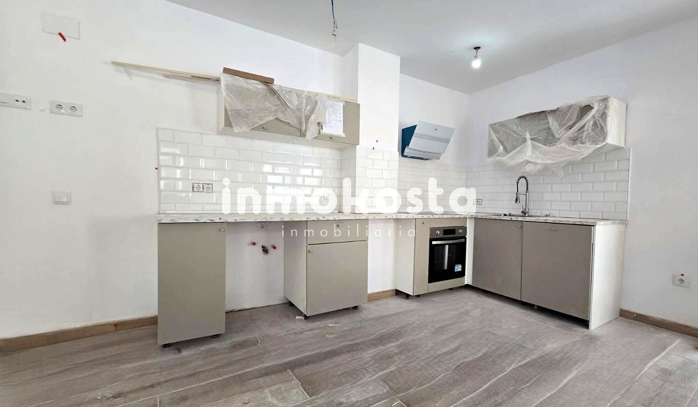 2 soveværelse Lejlighed til salg i Alfaz del Pi / L'Alfas del Pi - € 189.000 (Ref: 9617994)