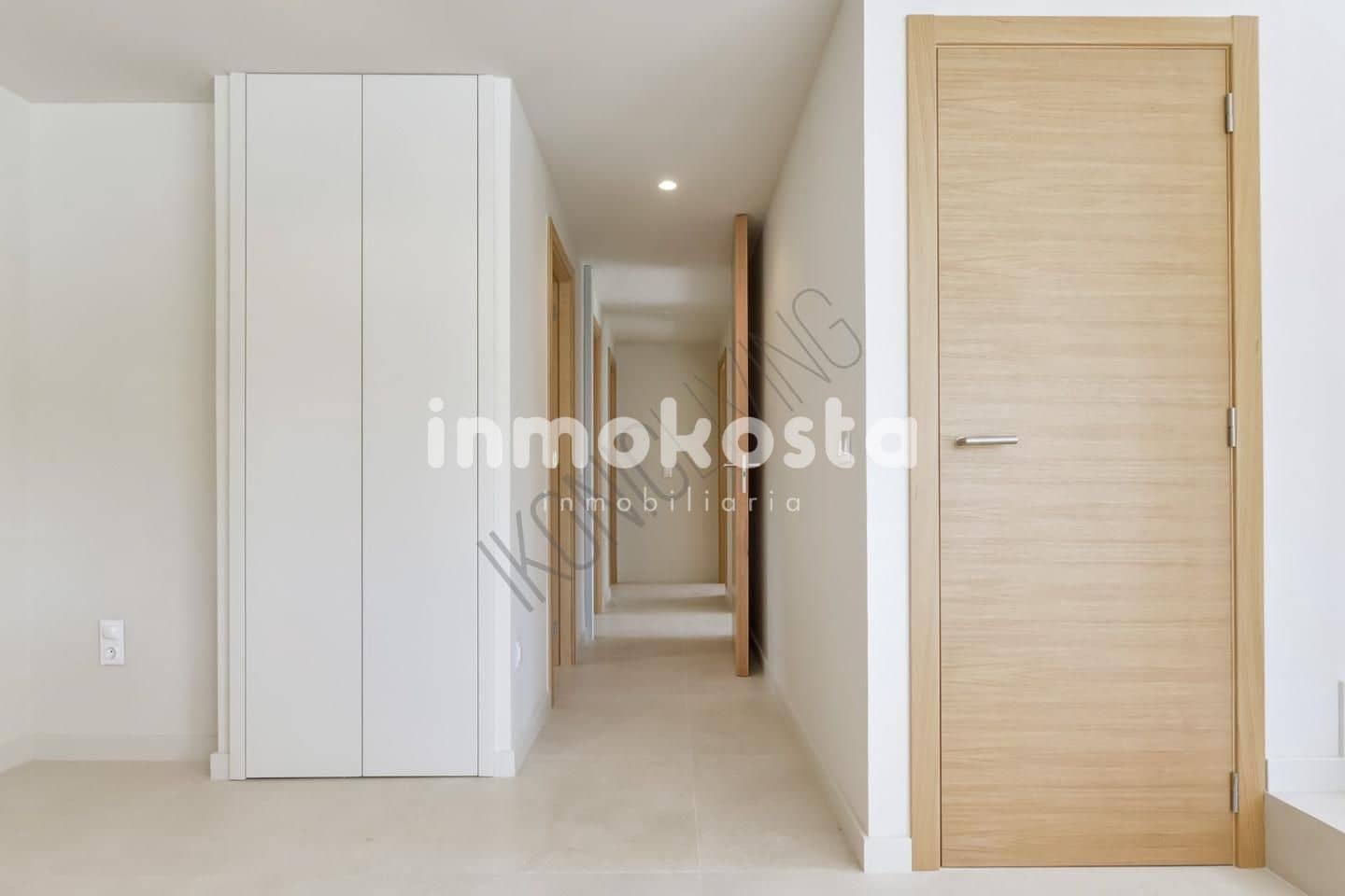 Chalet de 3 habitaciones en Finestrat en venta con piscina - 595.000 € (Ref: 9618000)