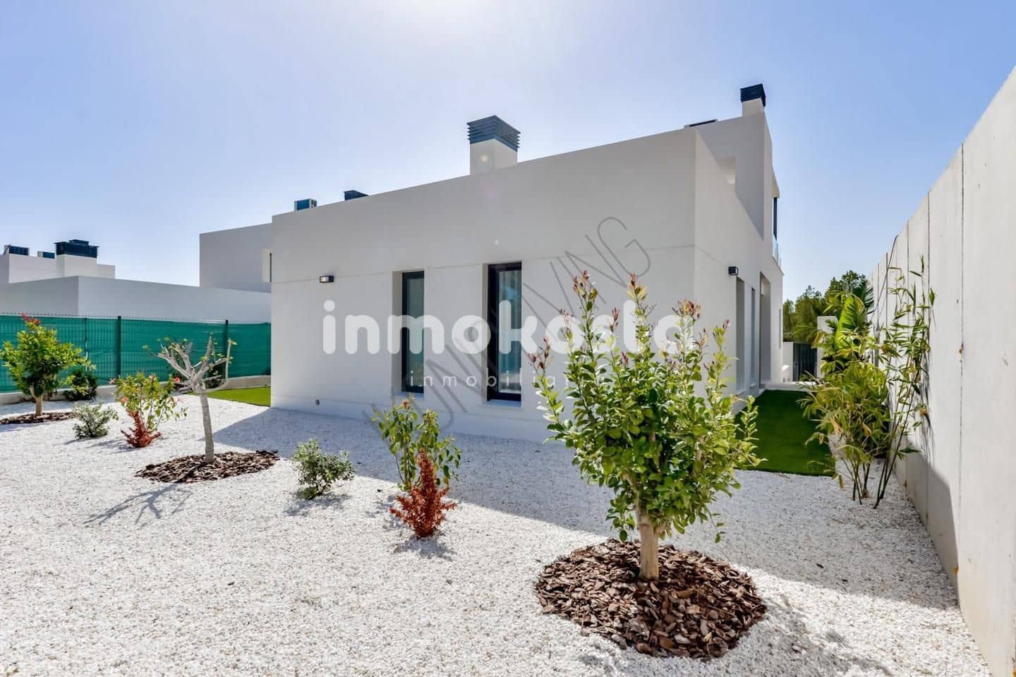 Chalet de 3 habitaciones en Finestrat en venta con piscina - 595.000 € (Ref: 9618000)