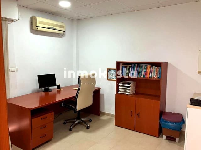 Local Comercial en Pueblo - Urbanizaciones, Alfaz del Pi / L'Alfàs del Pi en venta - 135.000 € (Ref: 9618001)