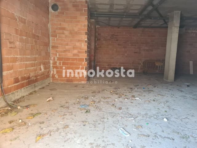 Commercial for sale in Colonia Madrid, Benidorm - € 99,500 (Ref: 9618002)