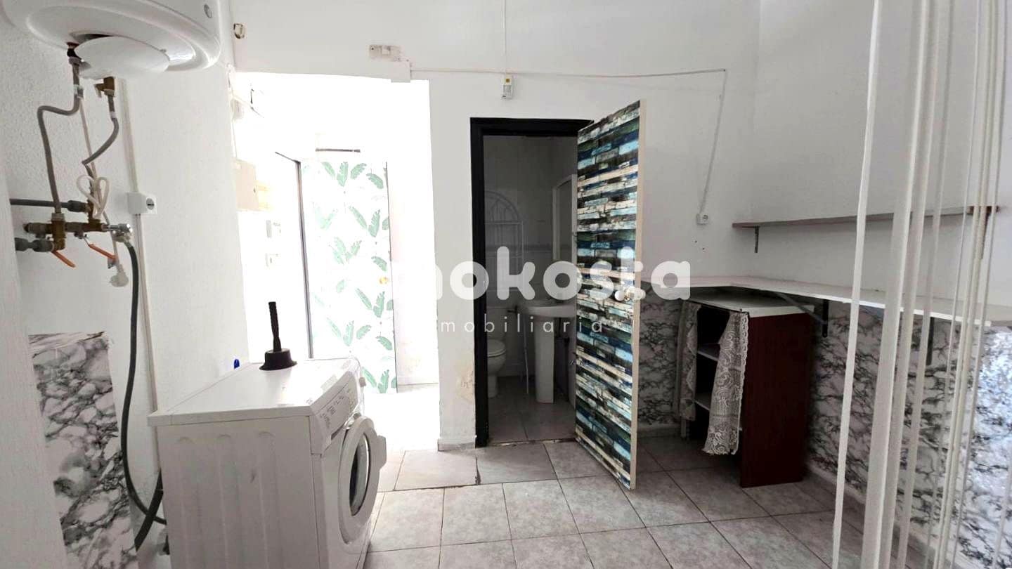 Erhverv til salg i Benidorm - € 232.000 (Ref: 9618003)