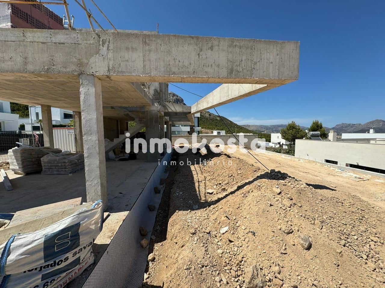 3 soveværelse Villa til salg i Polop med swimmingpool - € 699.000 (Ref: 9618004)