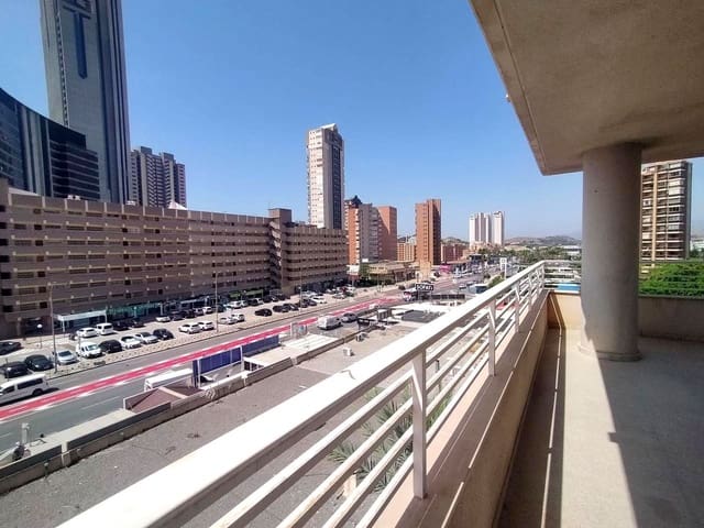 3 slaapkamer Flat te koop in Playa Poniente, Benidorm met zwembad - € 355.000 (Ref: 9618010)