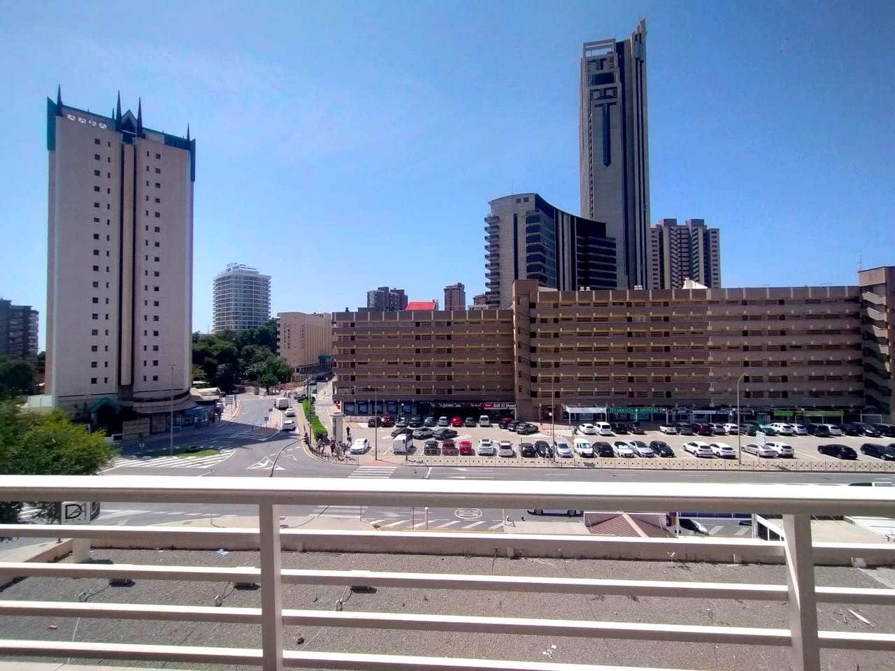 3 Zimmer Wohnung zu verkaufen in Benidorm mit Pool - 355.000 € (Ref: 9618010)