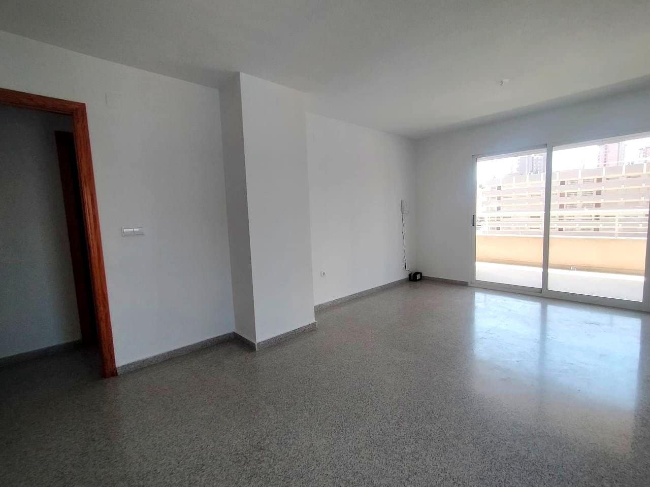 3 Zimmer Wohnung zu verkaufen in Benidorm mit Pool - 355.000 € (Ref: 9618010)