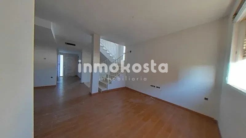 4 chambre Villa/Maison à vendre à Alfaz del Pi / L'Alfas del Pi avec garage - 328 500 € (Ref: 9618012)