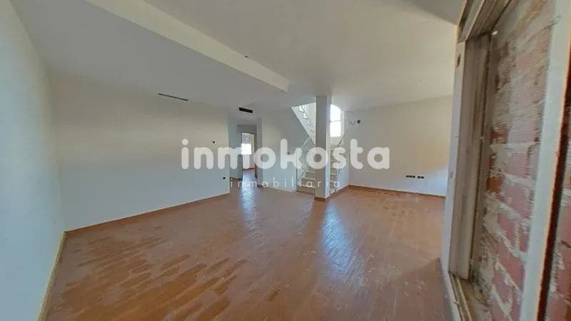 4 chambre Villa/Maison à vendre à Alfaz del Pi / L'Alfas del Pi avec garage - 328 500 € (Ref: 9618012)