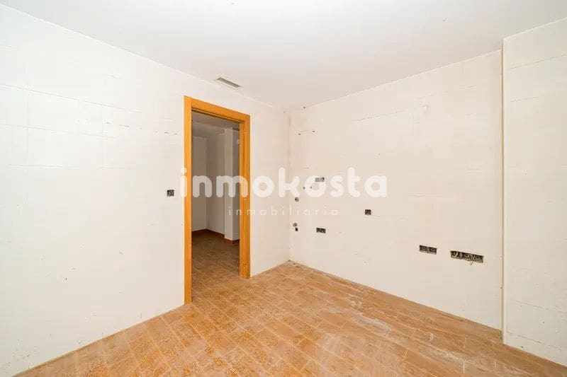 4 chambre Villa/Maison à vendre à Alfaz del Pi / L'Alfas del Pi avec garage - 328 500 € (Ref: 9618012)