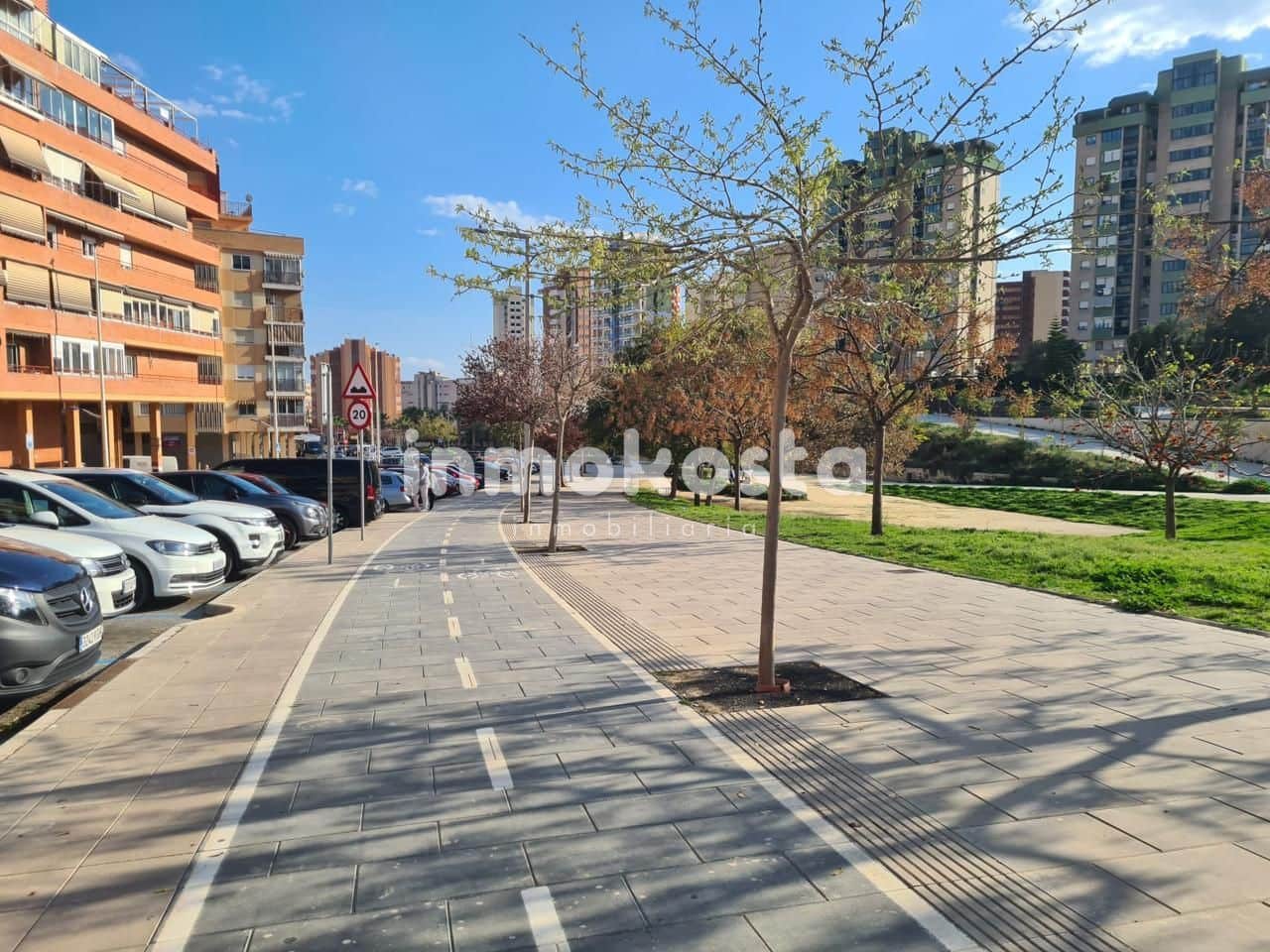 Comercial para arrendar em Benidorm - 650 € (Ref: 9618013)
