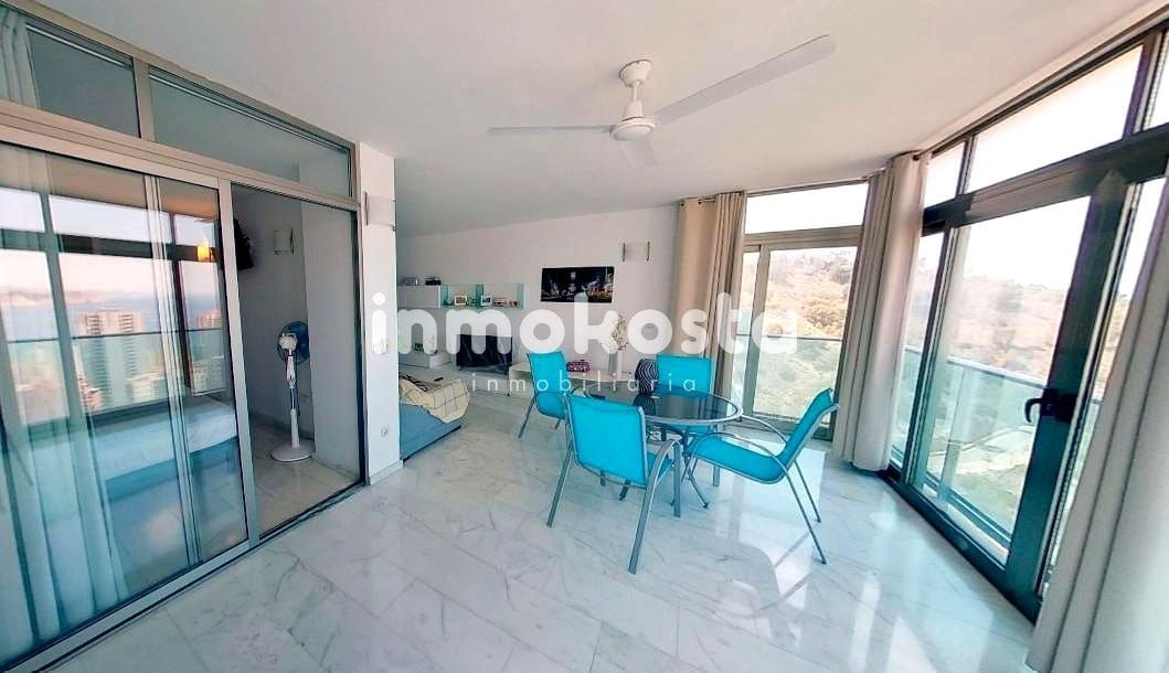 2 soveværelse Lejlighed til salg i Benidorm med swimmingpool garage - € 410.000 (Ref: 9618014)