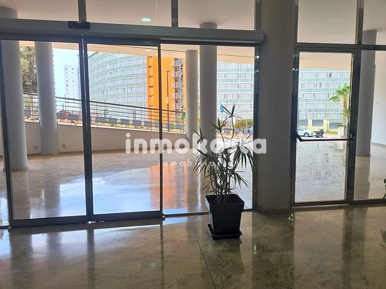 2 soveværelse Lejlighed til salg i Benidorm med swimmingpool garage - € 410.000 (Ref: 9618014)