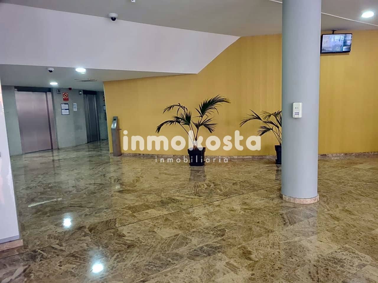 2 soveværelse Lejlighed til salg i Benidorm med swimmingpool garage - € 410.000 (Ref: 9618014)