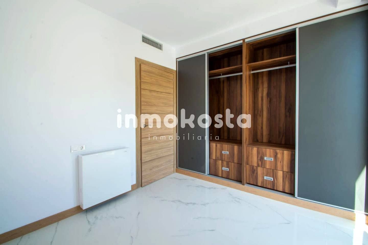 4 soverom Villa til salgs i Finestrat med svømmebasseng garasje - € 800 000 (Ref: 9618017)