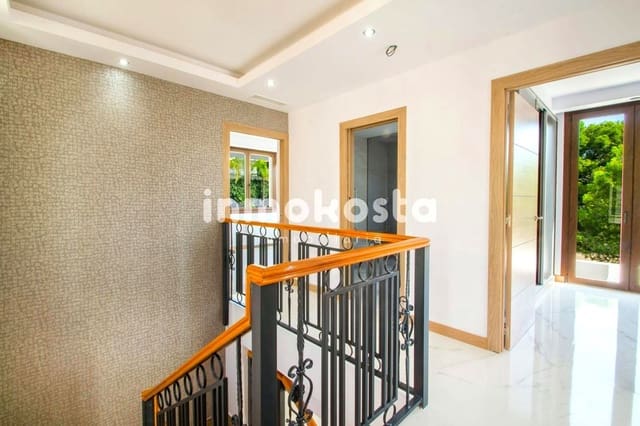 4 chambre Villa/Maison à vendre à Golf Bahía, Finestrat avec piscine garage - 800 000 € (Ref: 9618017)