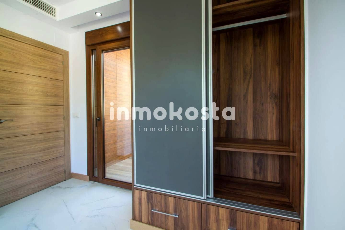 4 soverom Villa til salgs i Finestrat med svømmebasseng garasje - € 800 000 (Ref: 9618017)