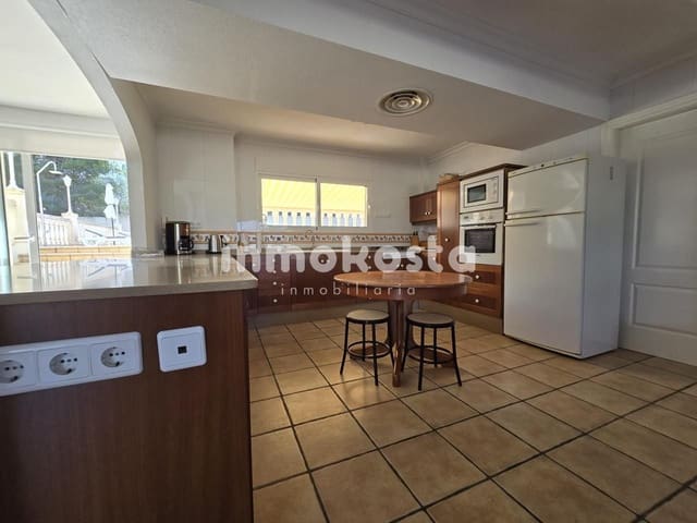 4 slaapkamer Villa te koop in Albir, Alfaz del Pi / L'Alfàs del Pi met zwembad - € 1.350.000 (Ref: 9618018)