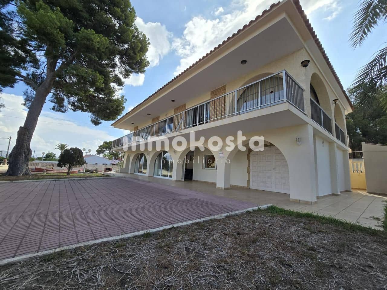 4 slaapkamer Villa te koop in Alfaz del Pi / L'Alfas del Pi met zwembad - € 1.350.000 (Ref: 9618018)