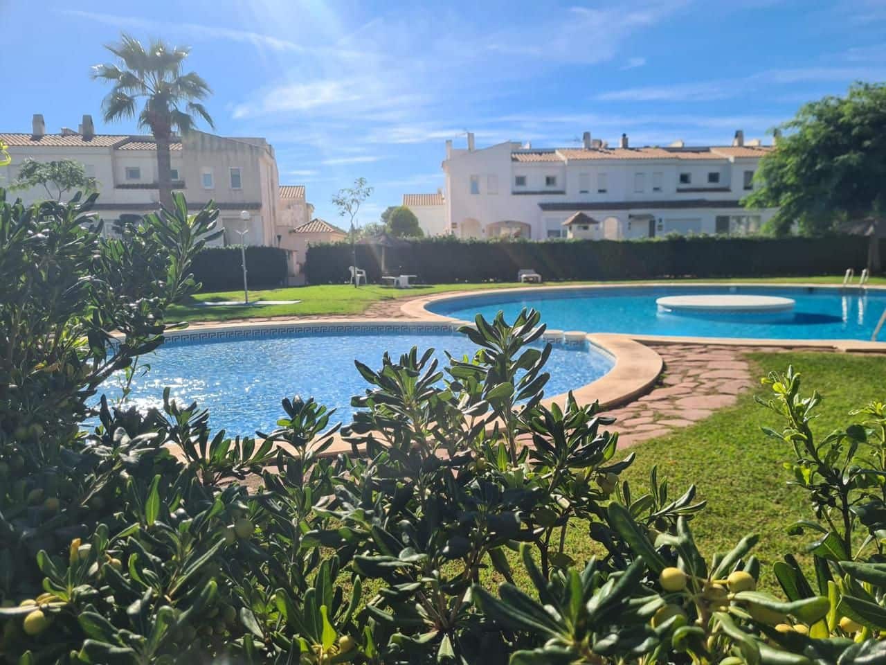 2 soverom Bungalow til leie i La Nucia med svømmebasseng - € 1 000 (Ref: 9618019)