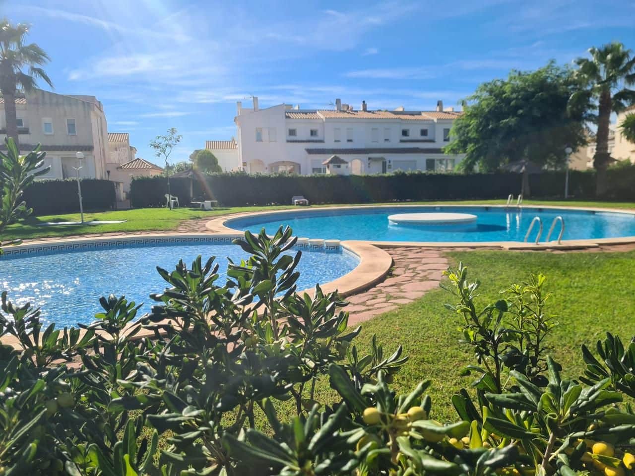 2 soverom Bungalow til leie i La Nucia med svømmebasseng - € 1 000 (Ref: 9618019)