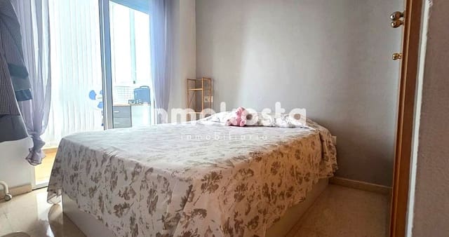 Piso de 2 habitaciones en Pueblo - Urbanizaciones, Alfaz del Pi / L'Alfàs del Pi en venta con garaje - 199.000 € (Ref: 9618021)