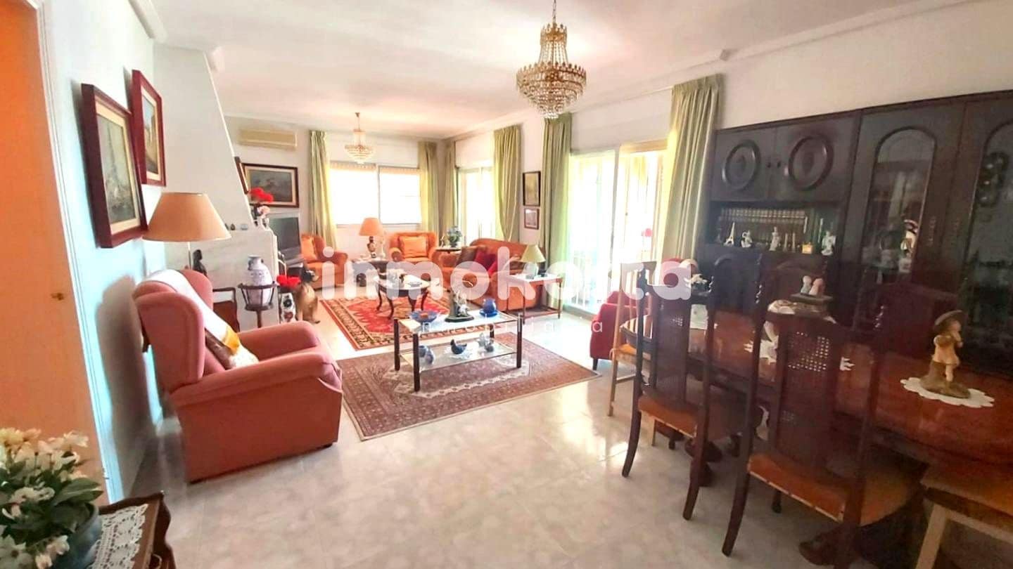 4 slaapkamer Villa te koop in La Nucia met zwembad garage - € 560.000 (Ref: 9618022)