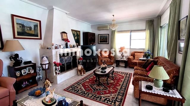 4 slaapkamer Villa te koop in Coloma  , La Nucia met zwembad garage - € 560.000 (Ref: 9618022)