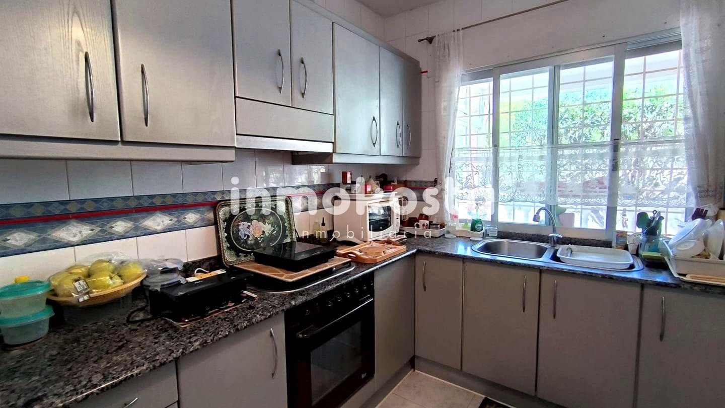 4 slaapkamer Villa te koop in La Nucia met zwembad garage - € 560.000 (Ref: 9618022)