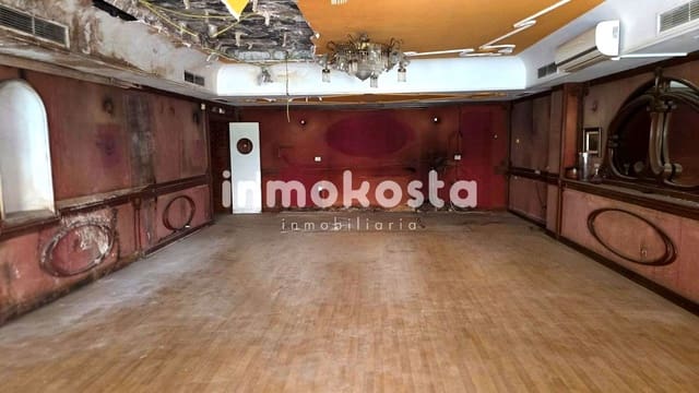 Erhverv til salg i Playa Levante, Benidorm - € 750.000 (Ref: 9618023)